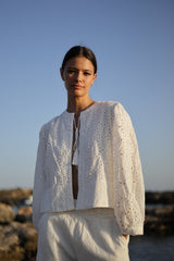 conjunto de chaqueta y pantalon corto en algodon color blanco