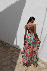 La parte trasera, sensualmente más larga, añade un toque de intriga.