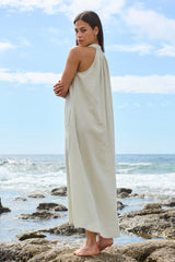 vestido largo de caida fluida sin mangas