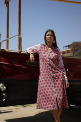 vestido camisero de algodon en tonos rosa