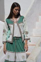 chaqueta estampado palmeras en tonos verde y blanco con manga larga