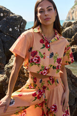 blusa corta tipo top de algodon estampado flores