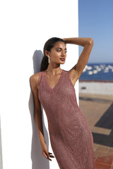 sin mangas y escote en V