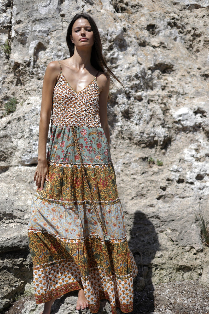 Vestido con flores – Luna Llena - Main Image